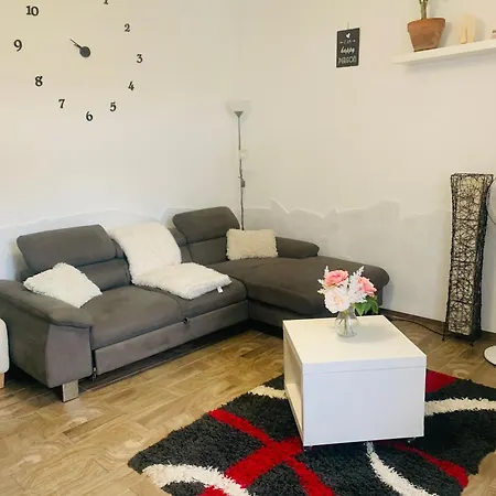 Szilviapartman Apartament *